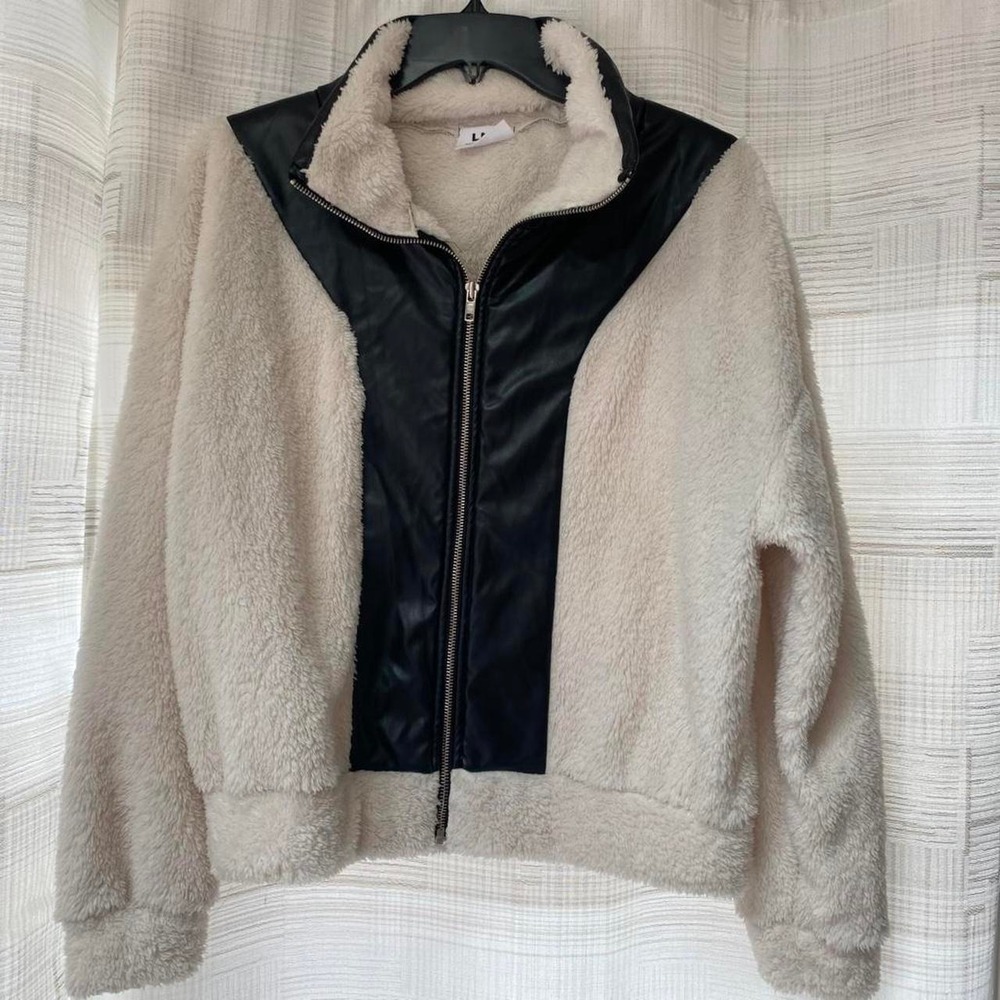 LNA Clothing cream Sherpa faux fur jacket with black leather details size S